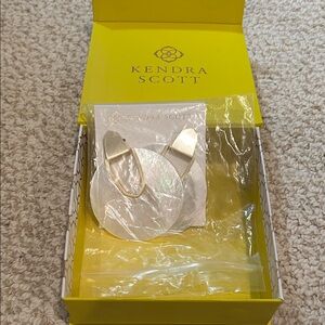 NEW!!! Kendra Scott Shiny Silver Statement Earrings